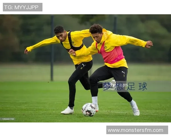 足球球星居家室内高效训练全攻略助你掌握专业提升秘诀